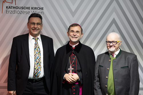 Gratulationsschlange / Erzdiözese Wien/ Schönlaub, Stephan Schönlaub