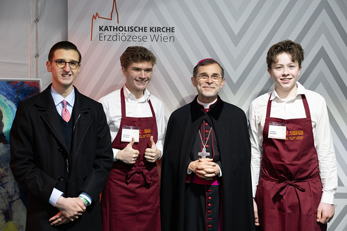 Gratulationsschlange / Erzdiözese Wien/ Schönlaub, Stephan Schönlaub