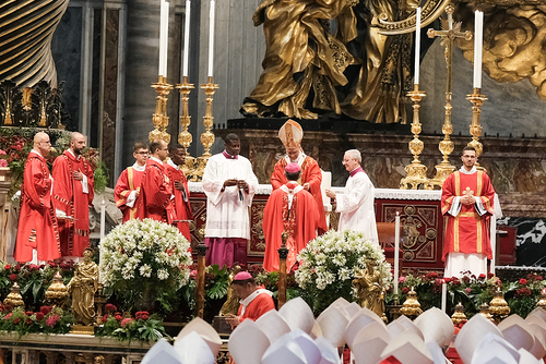 Erzbischof Grünwidl erhielt Pallium von Papst Leo XIV. im Petersdom / Erzdiözese Wien/Schönlaub Erzbischof Grünwidl erhielt Pallium von Papst Leo XIV. im Petersdom